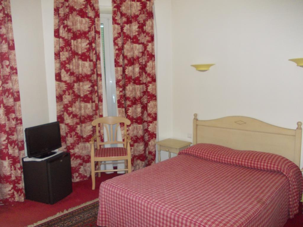Hotel Marcellin Beaulieu-sur-Mer Phòng bức ảnh